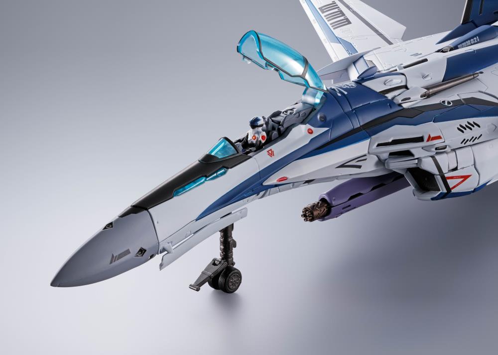 DX Chogokin - VF-25 Messiah Valkyrie Worldwide Anniv.
