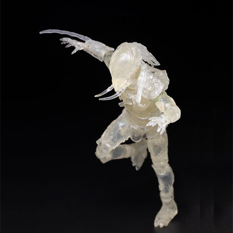 Hiya Toys - Predators - Invisible Tracker Predator