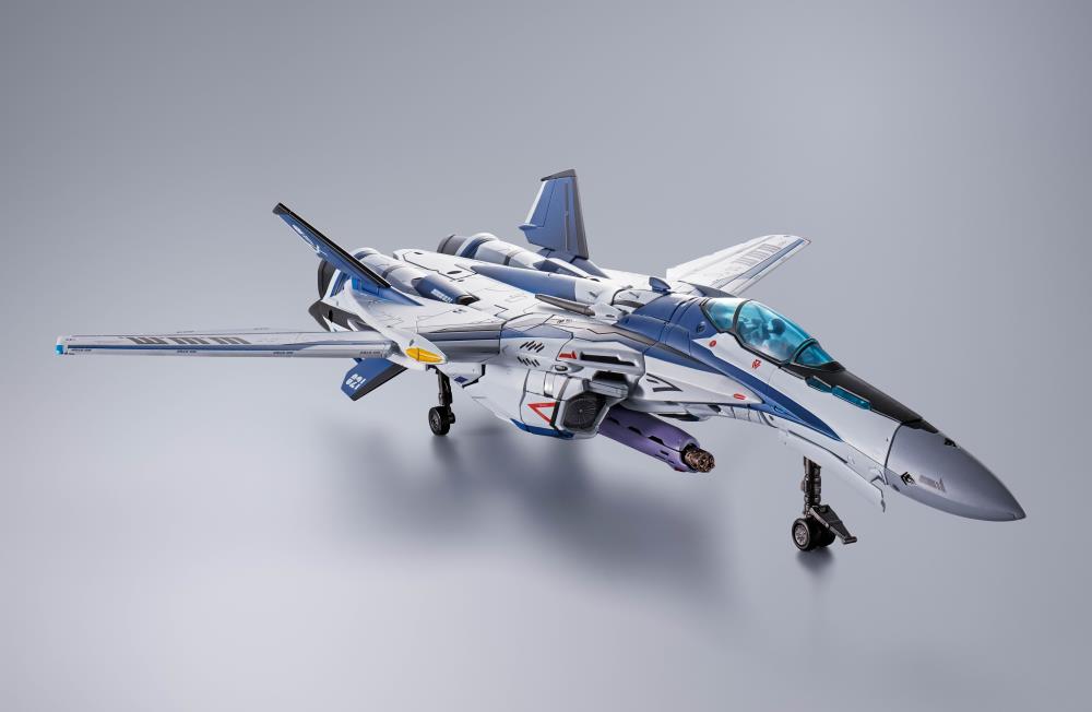 DX Chogokin - VF-25 Messiah Valkyrie Worldwide Anniv.
