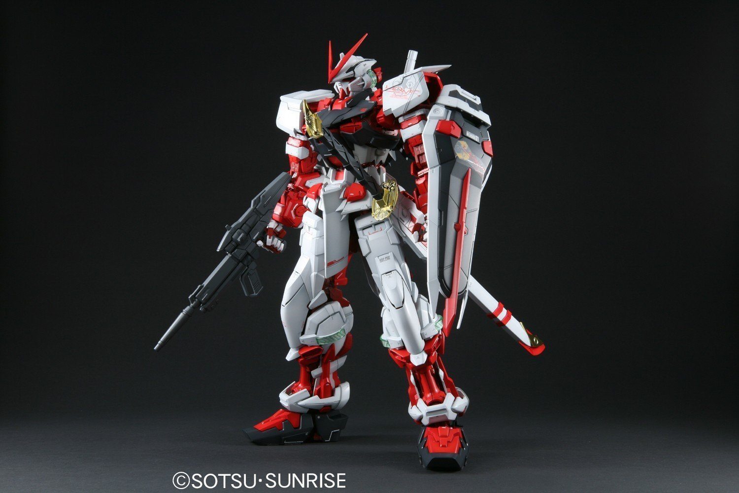 PG - MBF-P02 Gundam Astray Red Frame