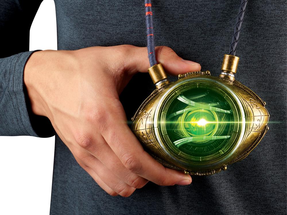 Marvel Legends - Eye of Agamotto Talisman