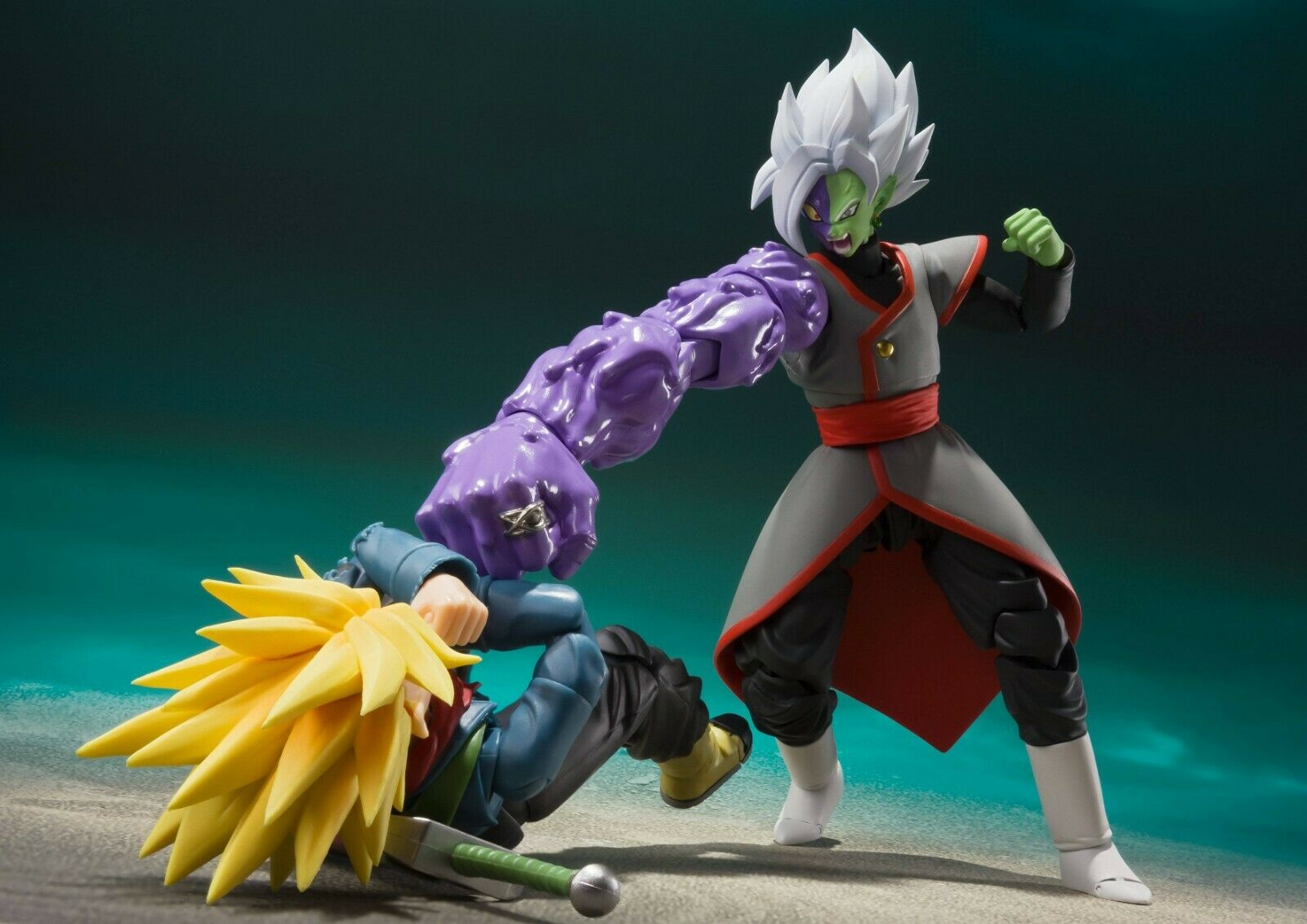 S.H. Figuarts - Dragon Ball - Zamasu Potara