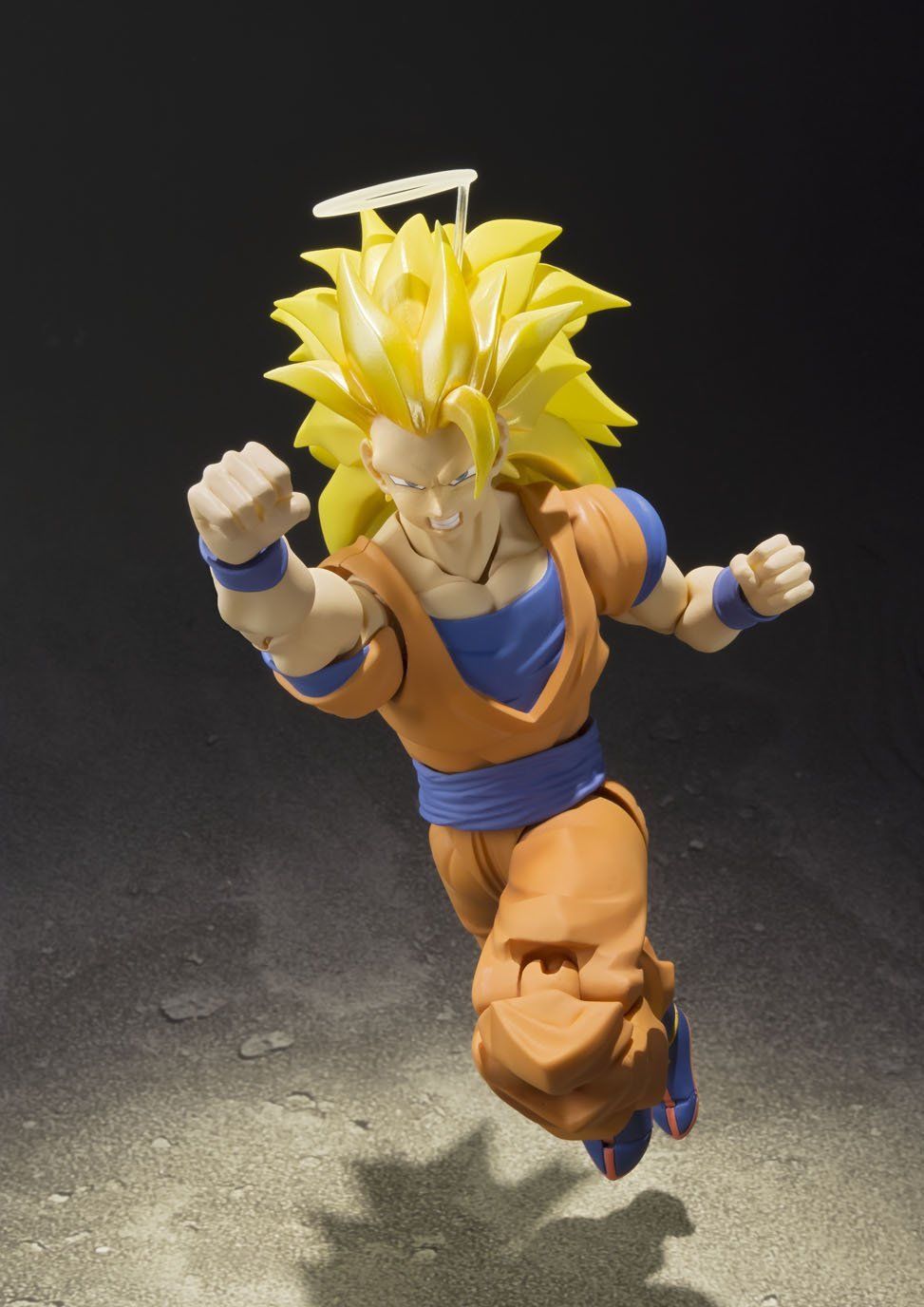S.H. Figuarts - Dragon Ball - Super Saiyan 3 Son Goku