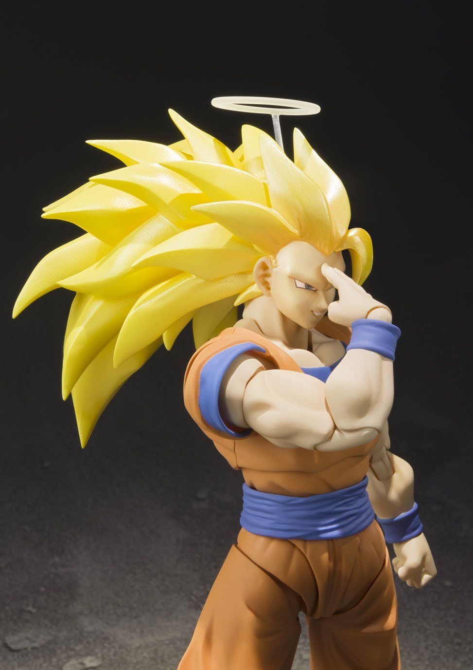 S.H. Figuarts - Dragon Ball - Super Saiyan 3 Son Goku