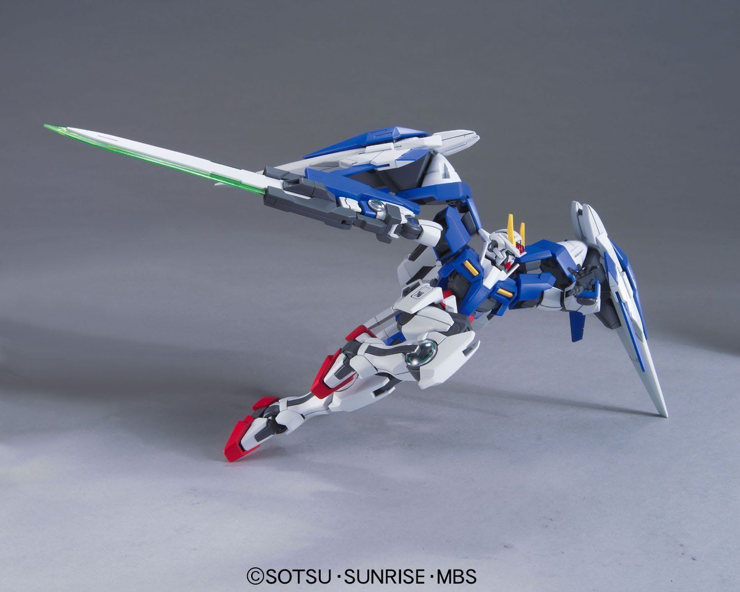 HG00 - GN-0000+GNA-010 OO Raiser + GN Sword III