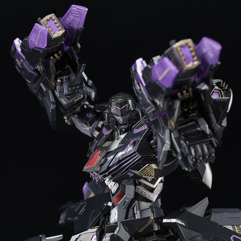 Kuro Kara Kuri - Megatron