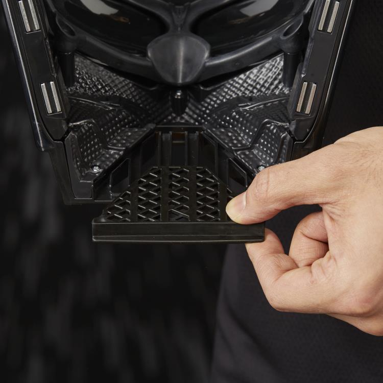 The Black Series - Prop Replica - Darth Vader Helmet