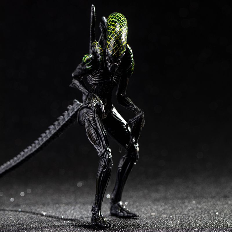 Hiya Toys - AVP - Grid Alien