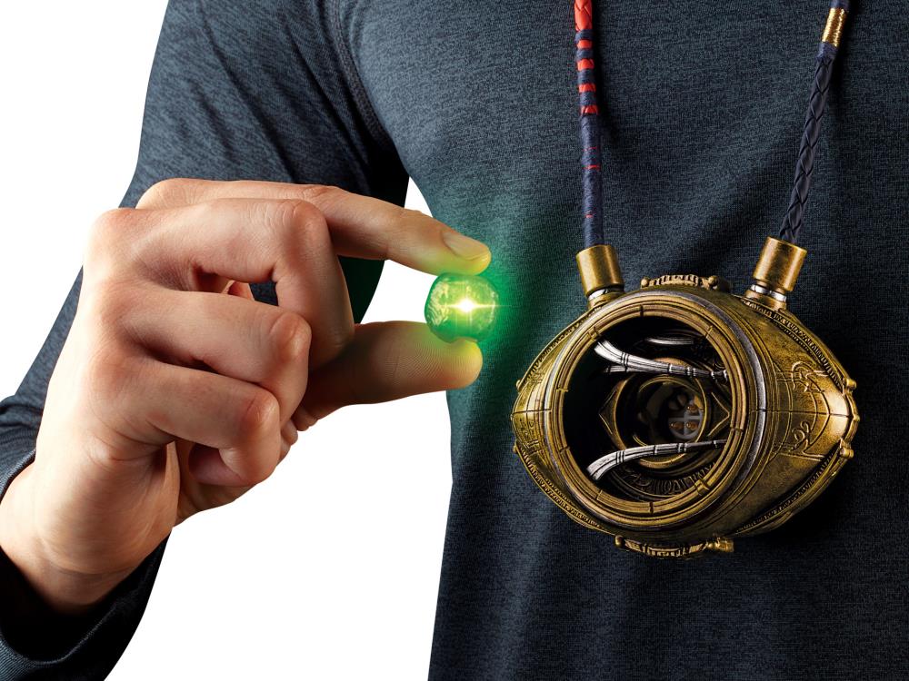 Marvel Legends - Eye of Agamotto Talisman