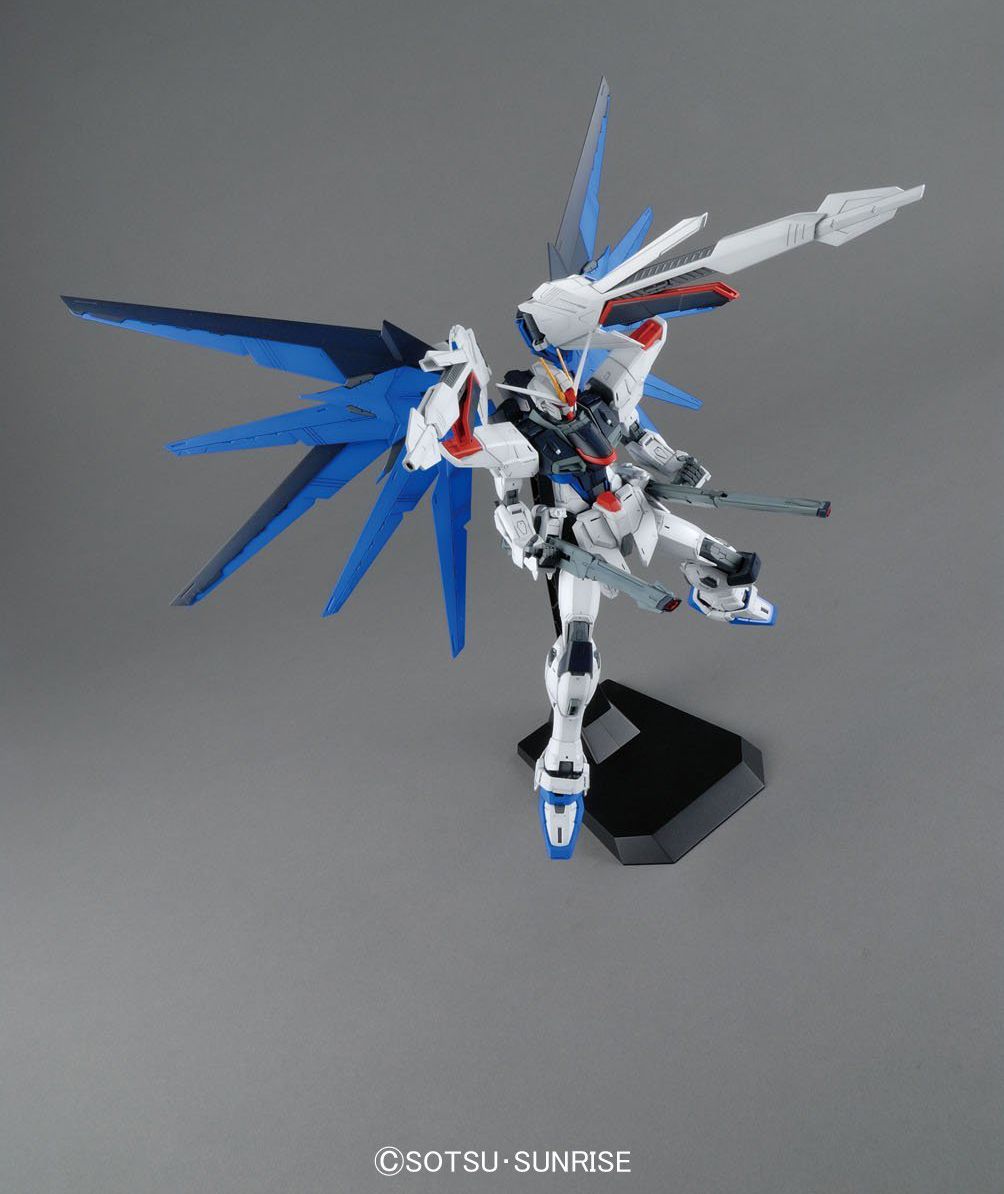 MG - ZGMF-X10A Freedom Gundam Ver. 2.0