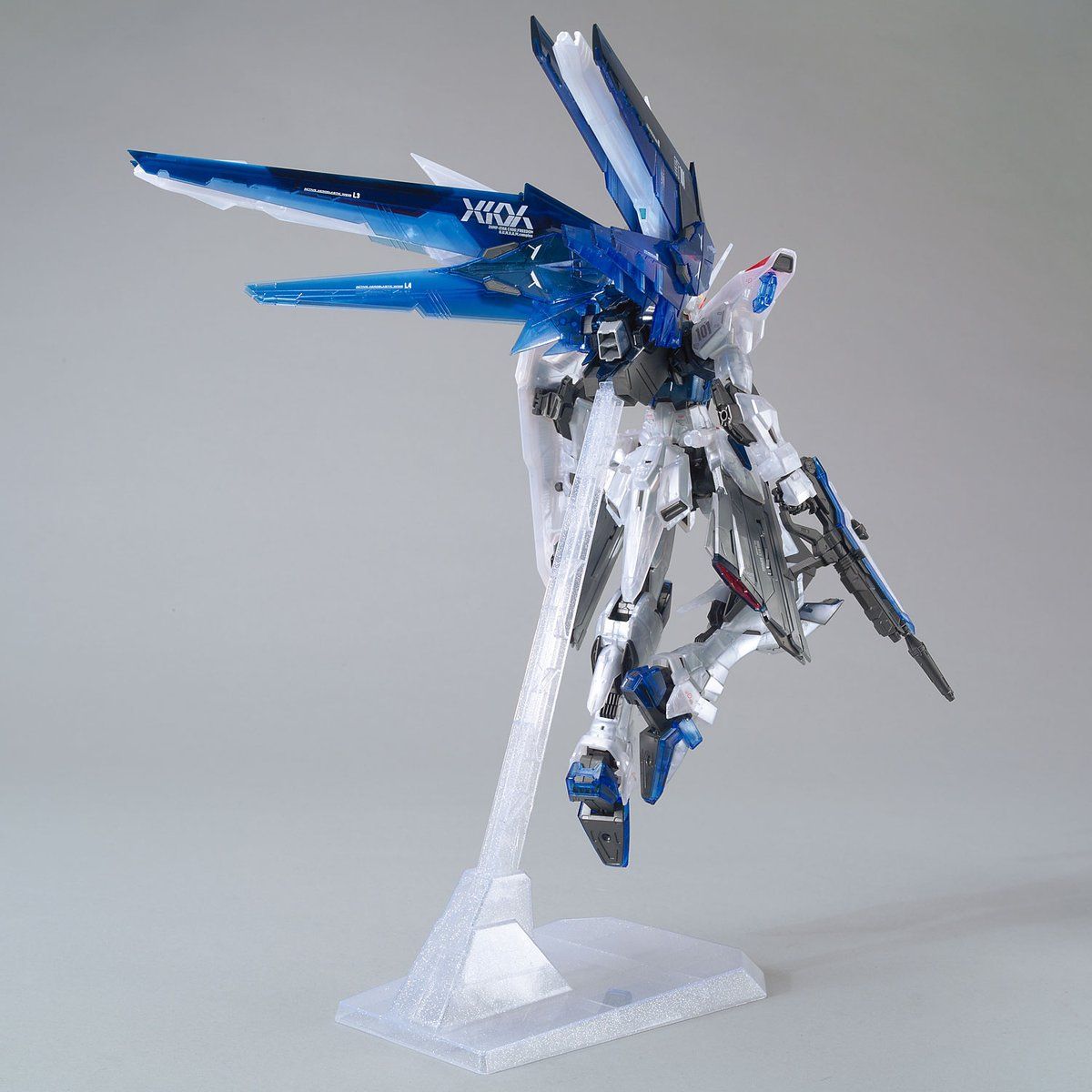 MG - ZGMF-X10A Freedom Gundam Ver. 2.0 [Clear Color] The Gundam Base Limited